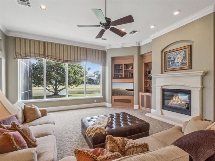 Image No.8-5 Bed Property for sale