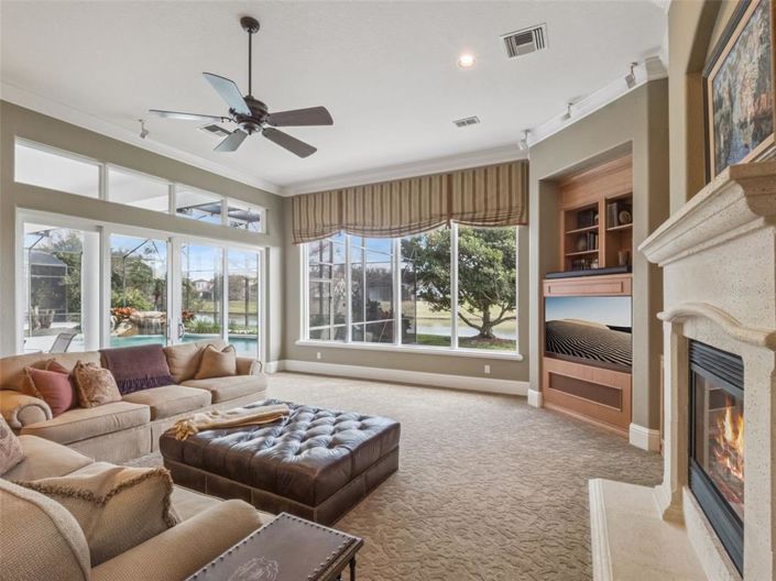 Image No.9-5 Bed Property for sale