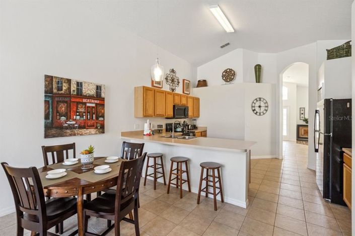 Image No.6-4 Bed Property for sale