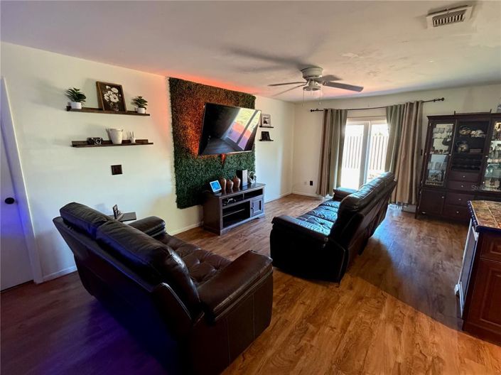 Image No.3-Propriété de 2 chambres à vendre à Kissimmee