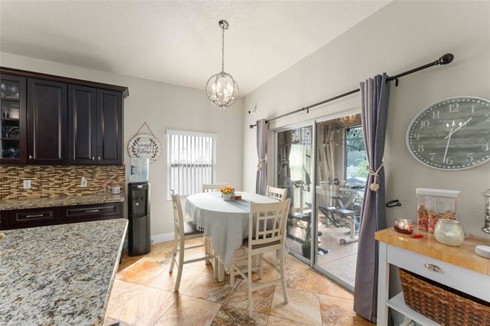 Image No.11-Propriété de 4 chambres à vendre à Kissimmee