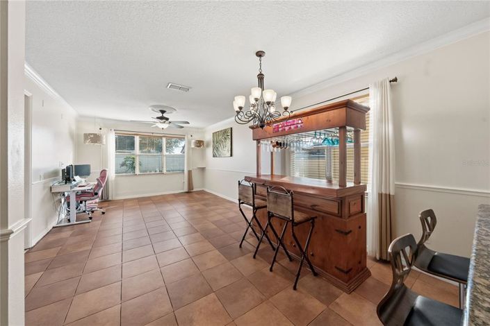 Image No.4-4 Bed Property for sale