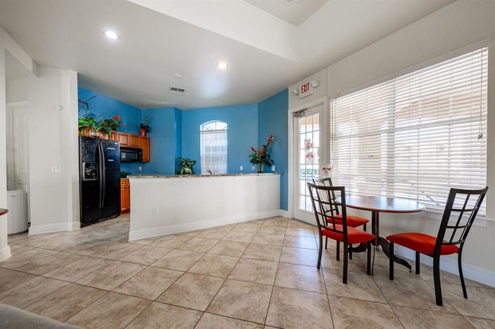 Image No.30-3 Bed Property for sale