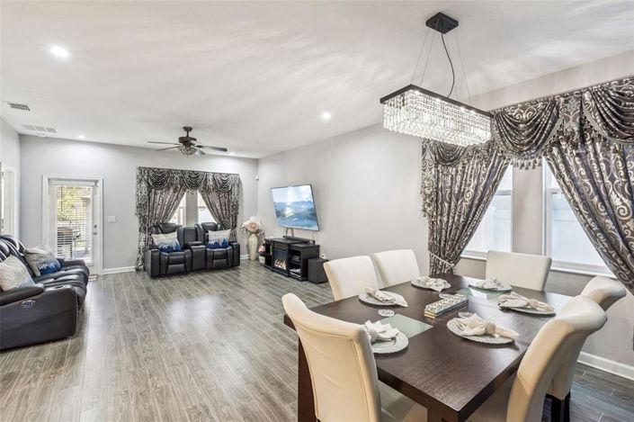 Image No.4-Propriété de 4 chambres à vendre à Kissimmee