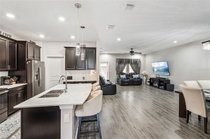 Image No.6-Propriété de 4 chambres à vendre à Kissimmee