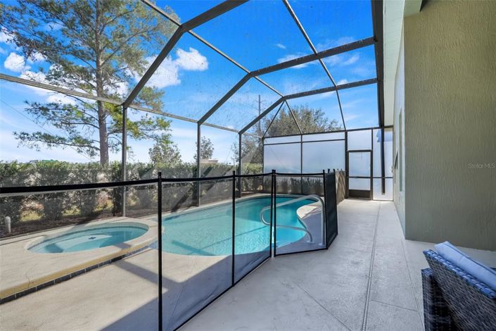 Image No.38-5 Bed Property for sale