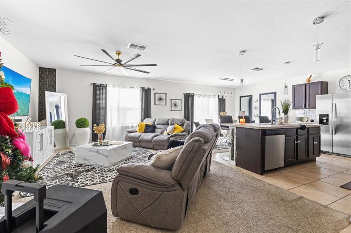 Image No.10-4 Bed Property for sale