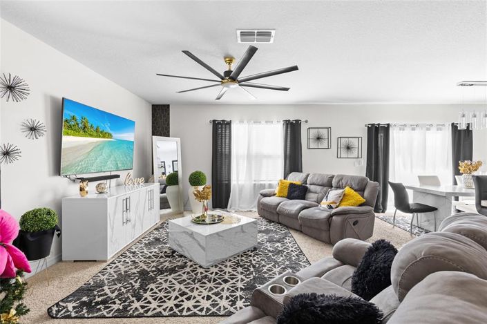 Image No.8-4 Bed Property for sale