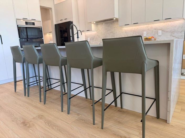 Image No.22-5 Bed Property for sale