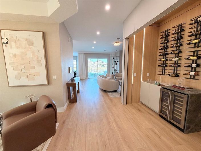 Image No.6-5 Bed Property for sale