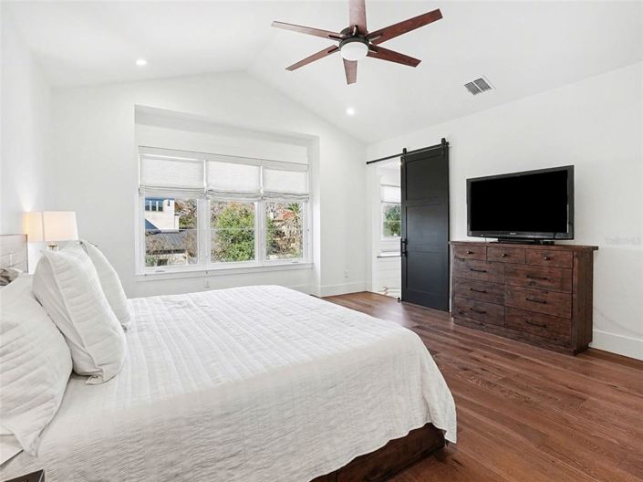 Image No.24-4 Bed Property for sale