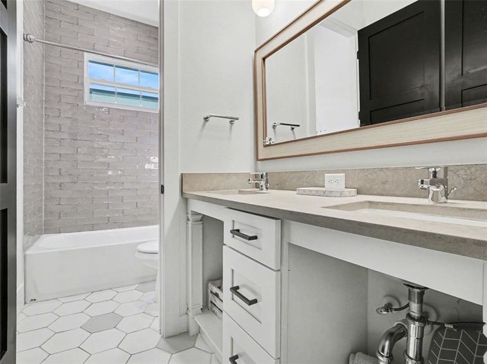 Image No.34-4 Bed Property for sale