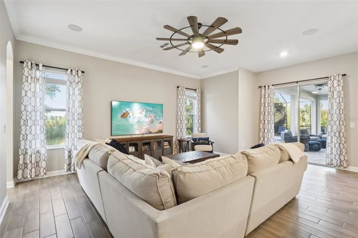 Image No.13-4 Bed Property for sale