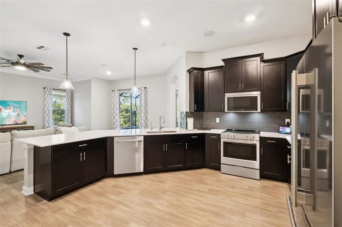 Image No.3-4 Bed Property for sale