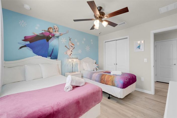 Image No.29-5 Bed Property for sale