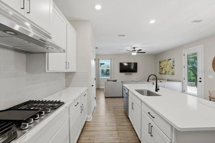 Image No.16-5 Bed Property for sale