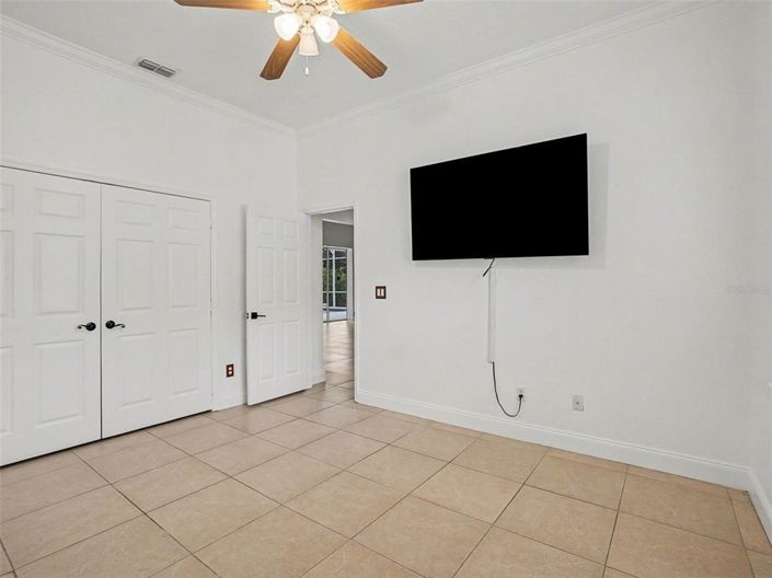 Image No.28-4 Bed Property for sale