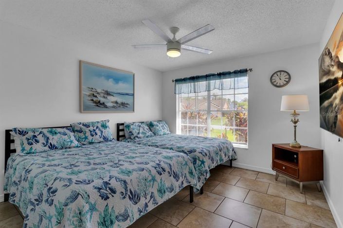 Image No.14-3 Bed Property for sale