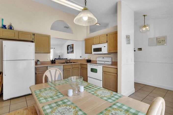 Image No.3-3 Bed Property for sale