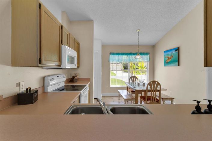 Image No.9-3 Bed Property for sale