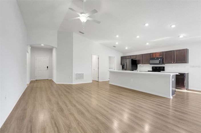 Image No.8-Propriété de 4 chambres à vendre à Haines City