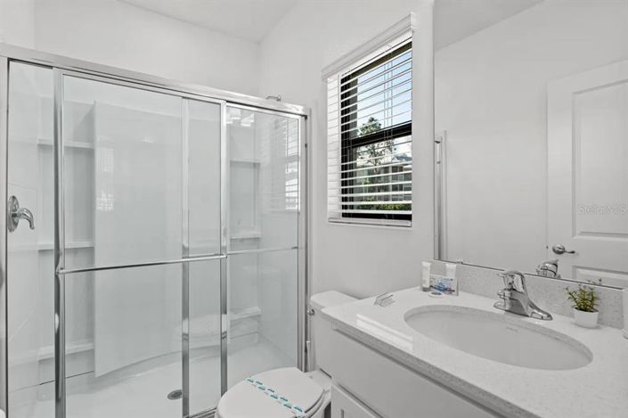 Image No.19-5 Bed Townhouse for sale