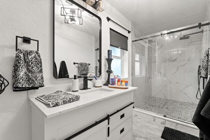 Image No.13-5 Bed Property for sale