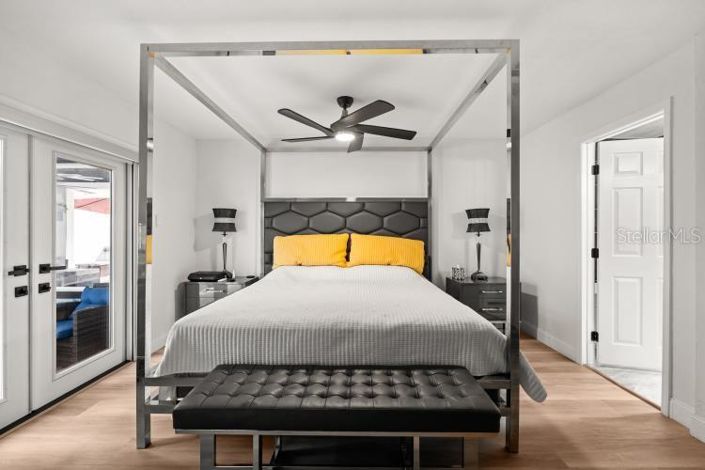 Image No.19-5 Bed Property for sale