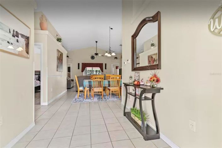 Image No.6-4 Bed Property for sale