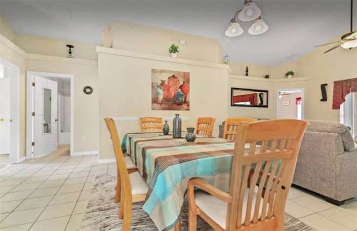 Image No.8-4 Bed Property for sale