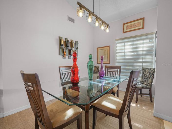 Image No.4-2 Bed Property for sale