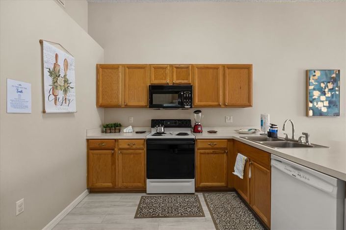 Image No.13-4 Bed Property for sale