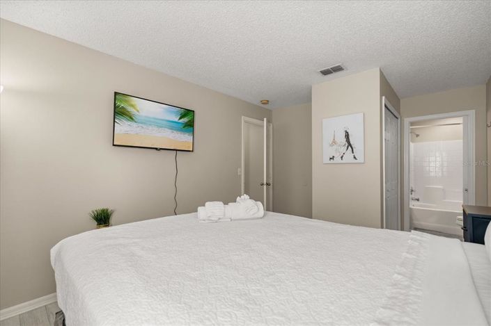 Image No.16-4 Bed Property for sale