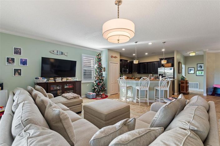 Image No.17-4 Bed Property for sale