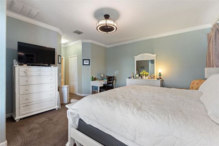 Image No.20-4 Bed Property for sale