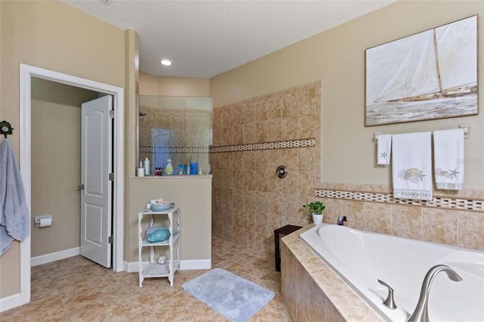 Image No.22-4 Bed Property for sale