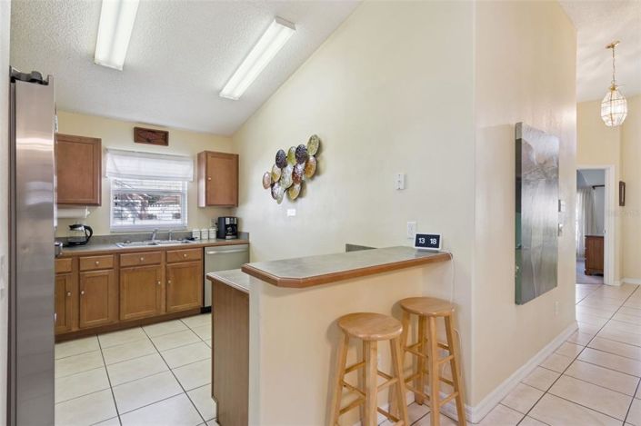 Image No.10-6 Bed Property for sale