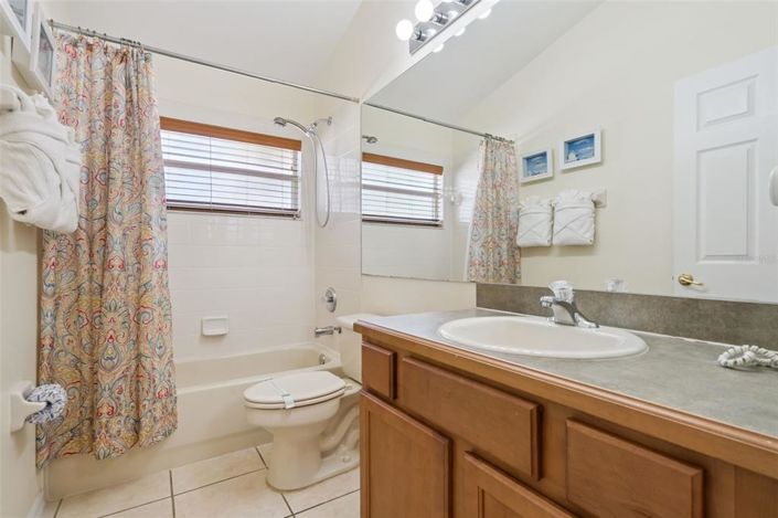 Image No.23-6 Bed Property for sale