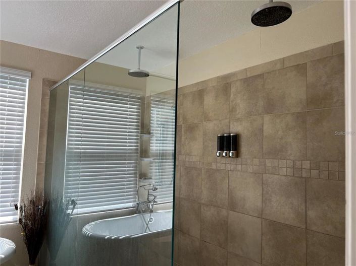 Image No.25-4 Bed Property for sale