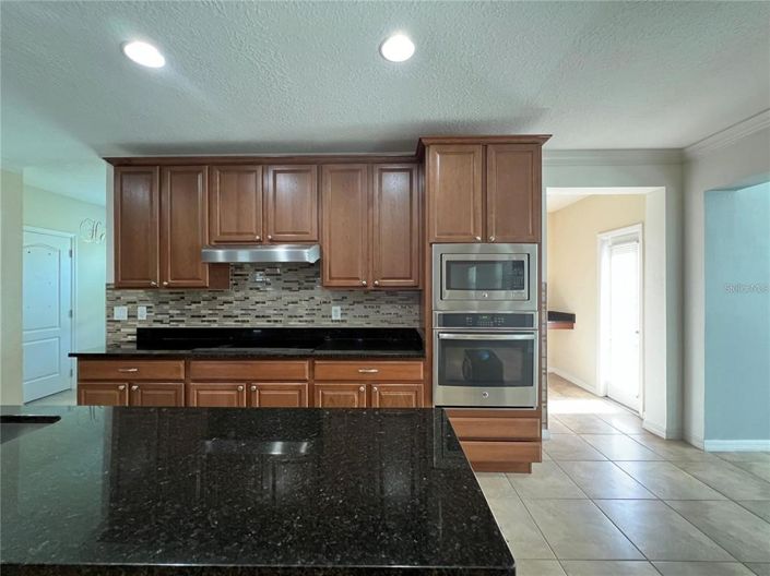 Image No.9-4 Bed Property for sale