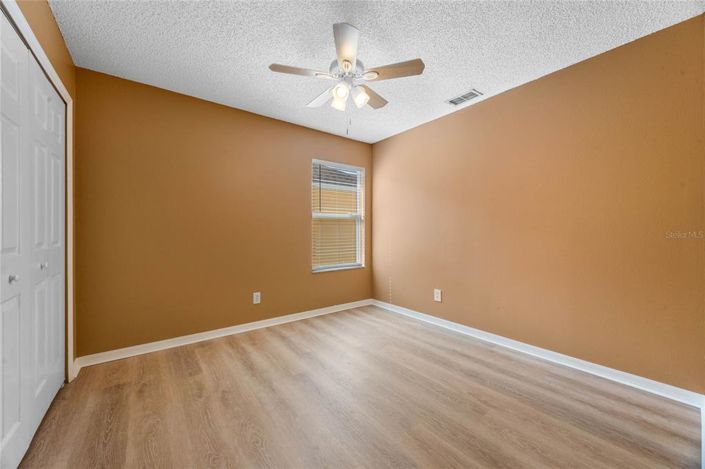 Image No.41-6 Bed Property for sale