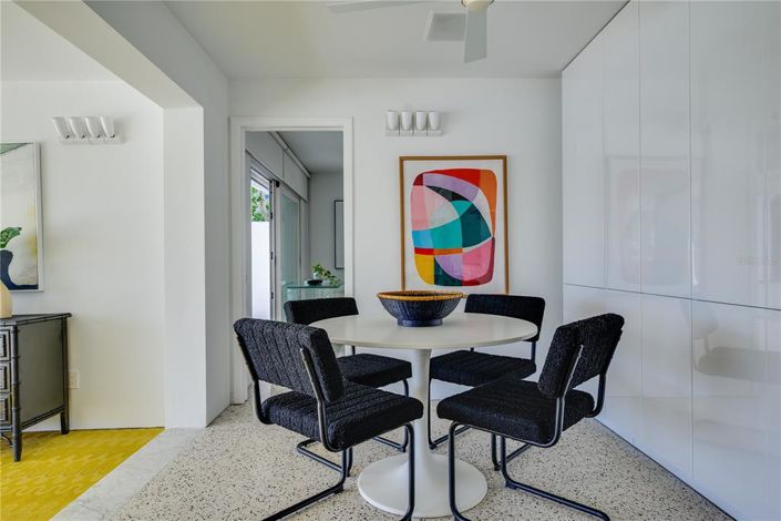 Image No.13-4 Bed Property for sale