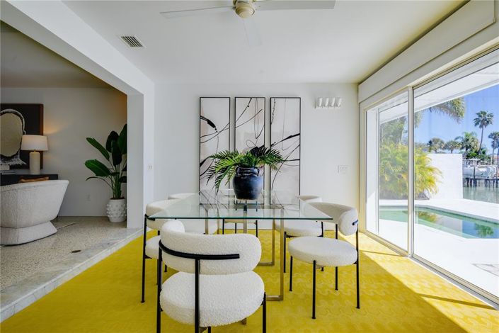 Image No.17-4 Bed Property for sale