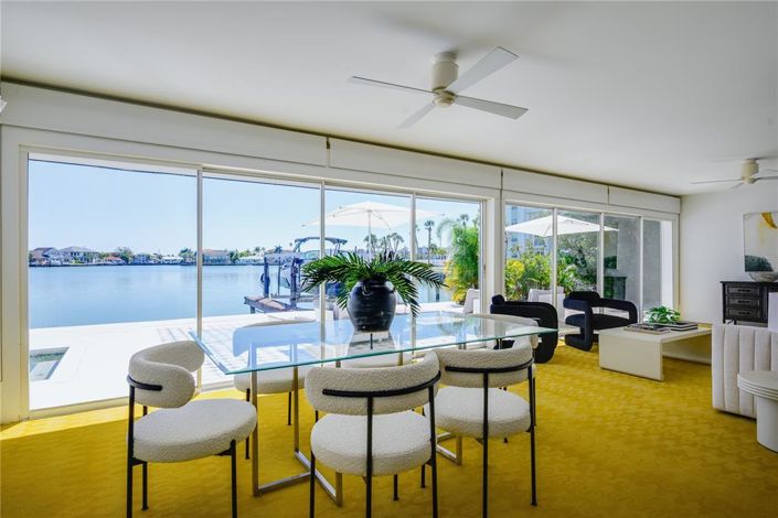 Image No.19-4 Bed Property for sale