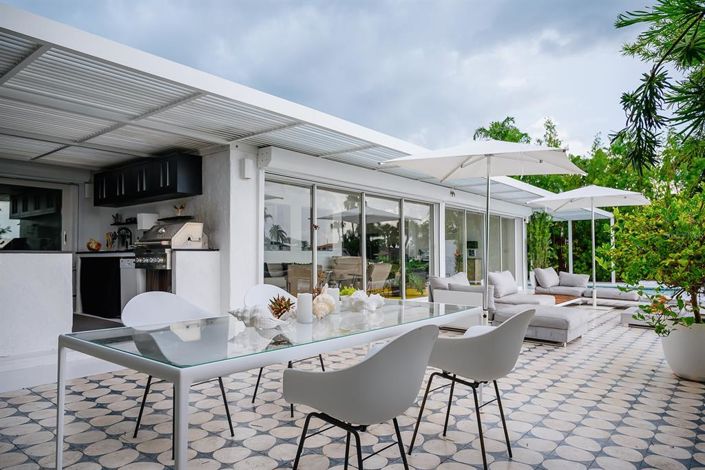 Image No.45-4 Bed Property for sale