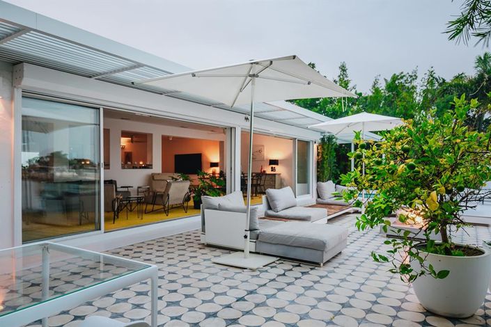 Image No.46-4 Bed Property for sale