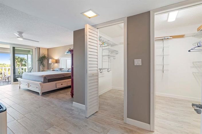 Image No.30-2 Bed Property for sale