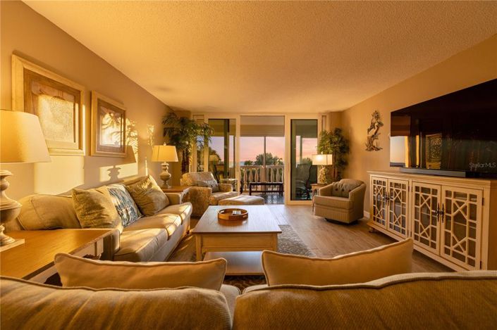 Image No.59-2 Bed Property for sale