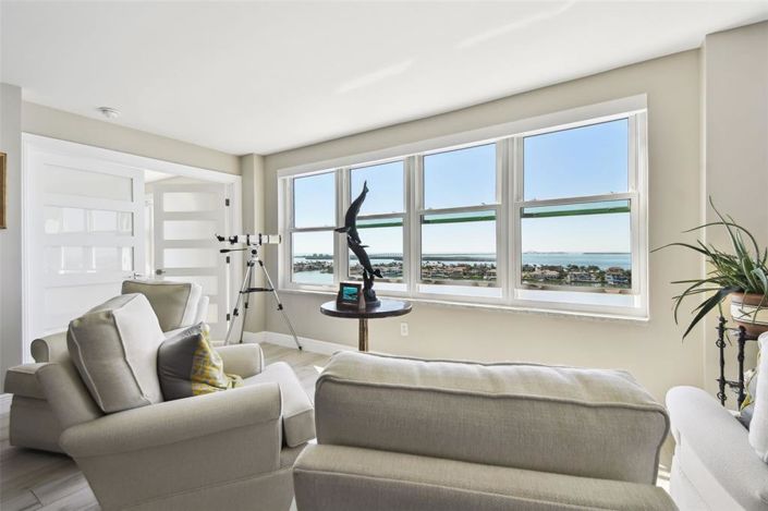 Image No.13-3 Bed Property for sale