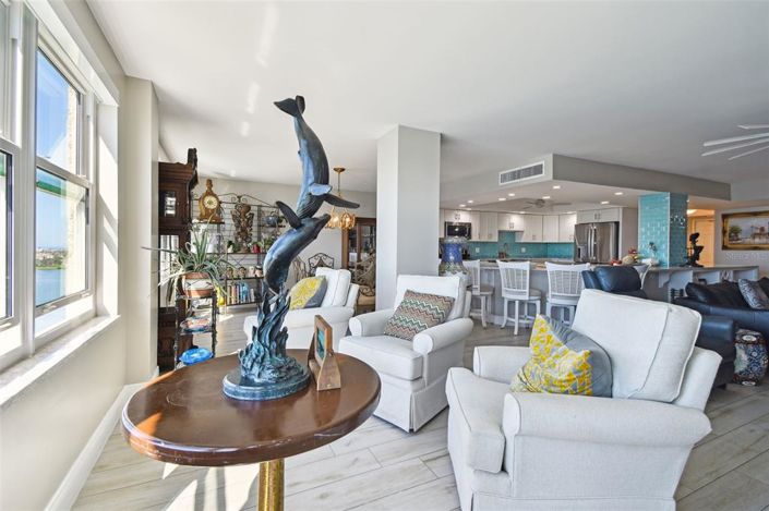 Image No.15-3 Bed Property for sale